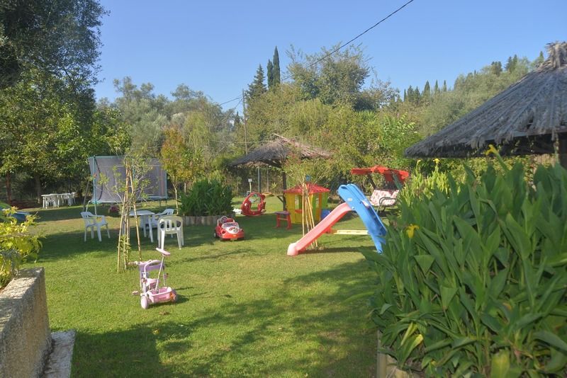 Spiti Nikos Aparthotel Danilia Exteriör bild