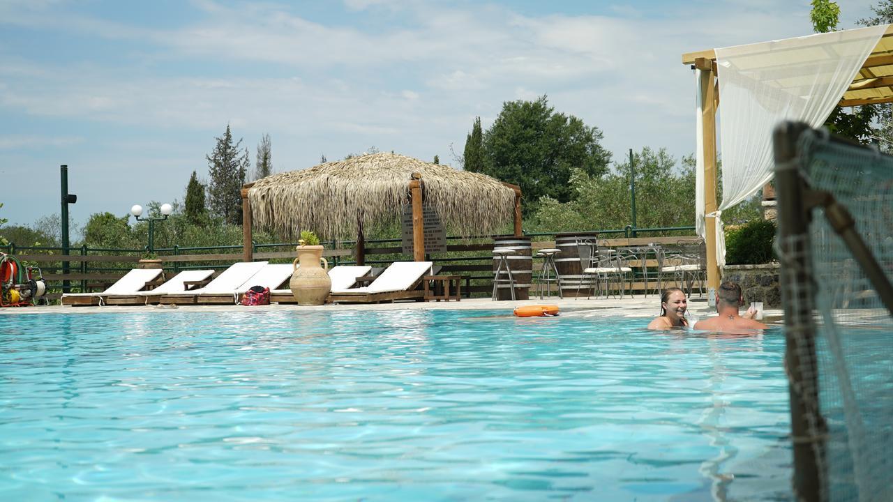 Spiti Nikos Aparthotel Danilia Exteriör bild