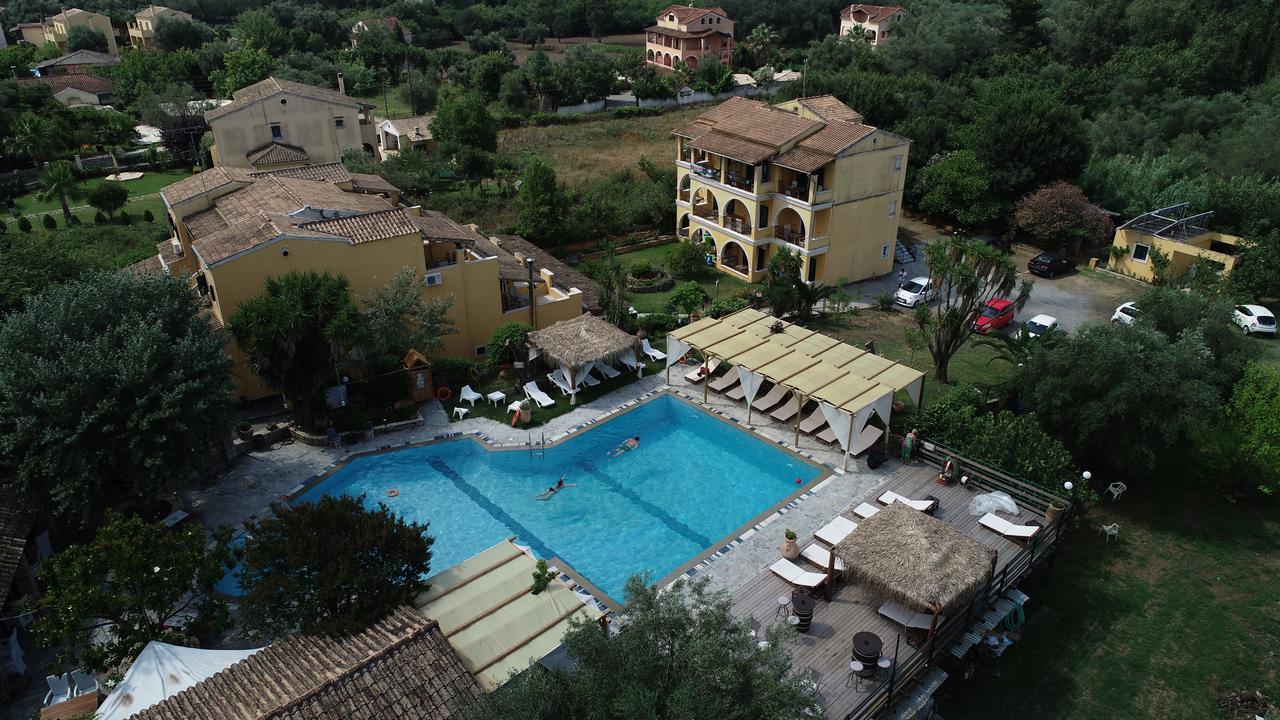 Spiti Nikos Aparthotel Danilia Exteriör bild
